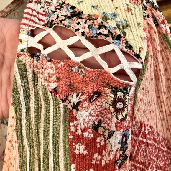 LUQ Ramona Peplum Top Sz Large(FITS LIKE MEDIUM!!) - Picture 5 of 9